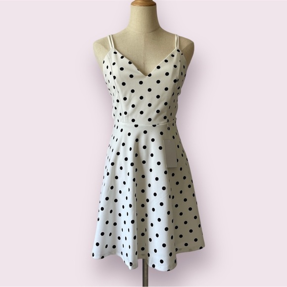 BIN#6 - CEFIAN White Polka Dot Backless Mini Dress Small - Picture 1 of 7